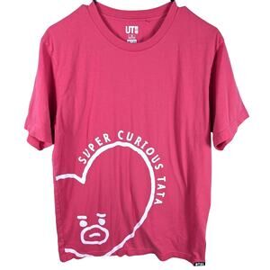 UNIQLO BT21 TATA Super Curious Red Graphic T-Shirt Mens Size M Casual Cotton Tee